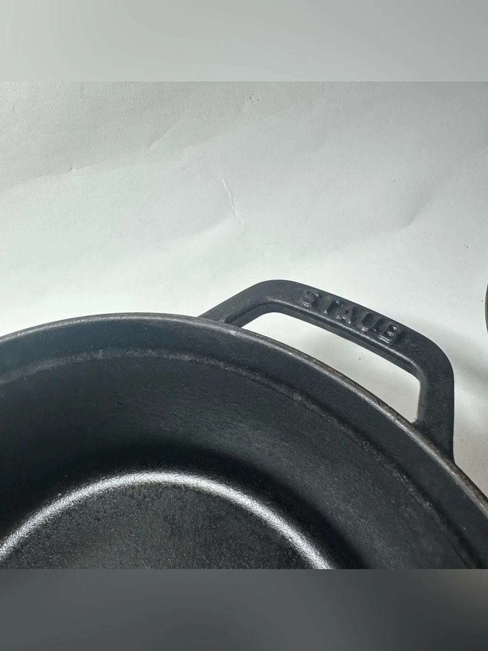 Staub La Cocotte N 24 4qt 9.375” Cast Iron Dutch Oven Pot & Lid Black France